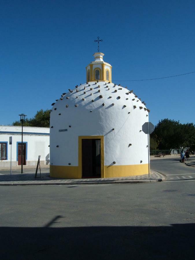 Patio Das Andorinhas Ferreira Do Alentejo Exterior photo